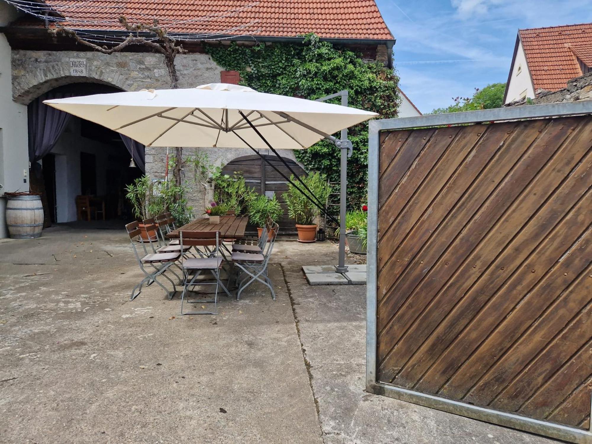 Weingut Knauer Daire Dettelbach Dış mekan fotoğraf
